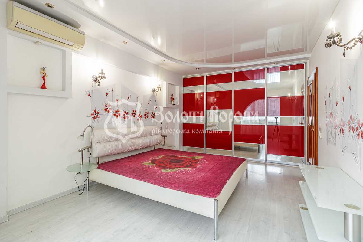 Продажа 3-комнатной квартиры 68 м², Героев Днепра ул., 32