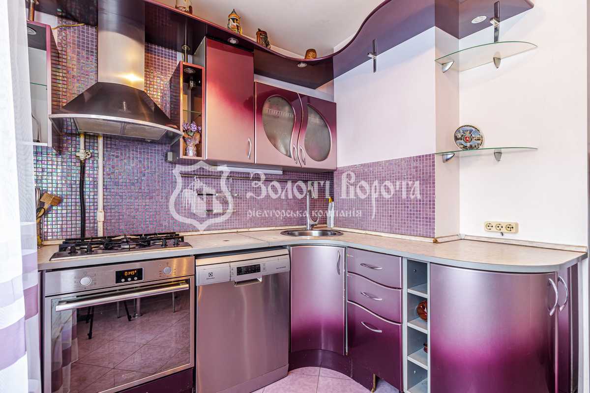 Продажа 3-комнатной квартиры 68 м², Героев Днепра ул., 32