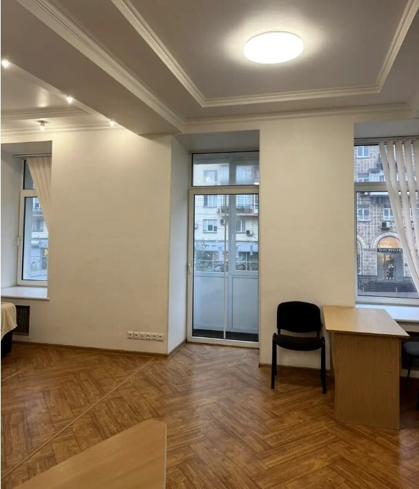 Оренда офісу 120 м², Велика Васильківська вул., 47