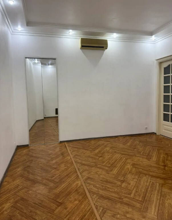 Оренда офісу 120 м², Велика Васильківська вул., 47