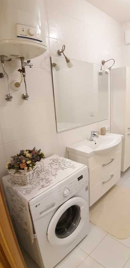 Оренда 2-кімнатної квартири 80 м², Ломоносова вул., 73Г