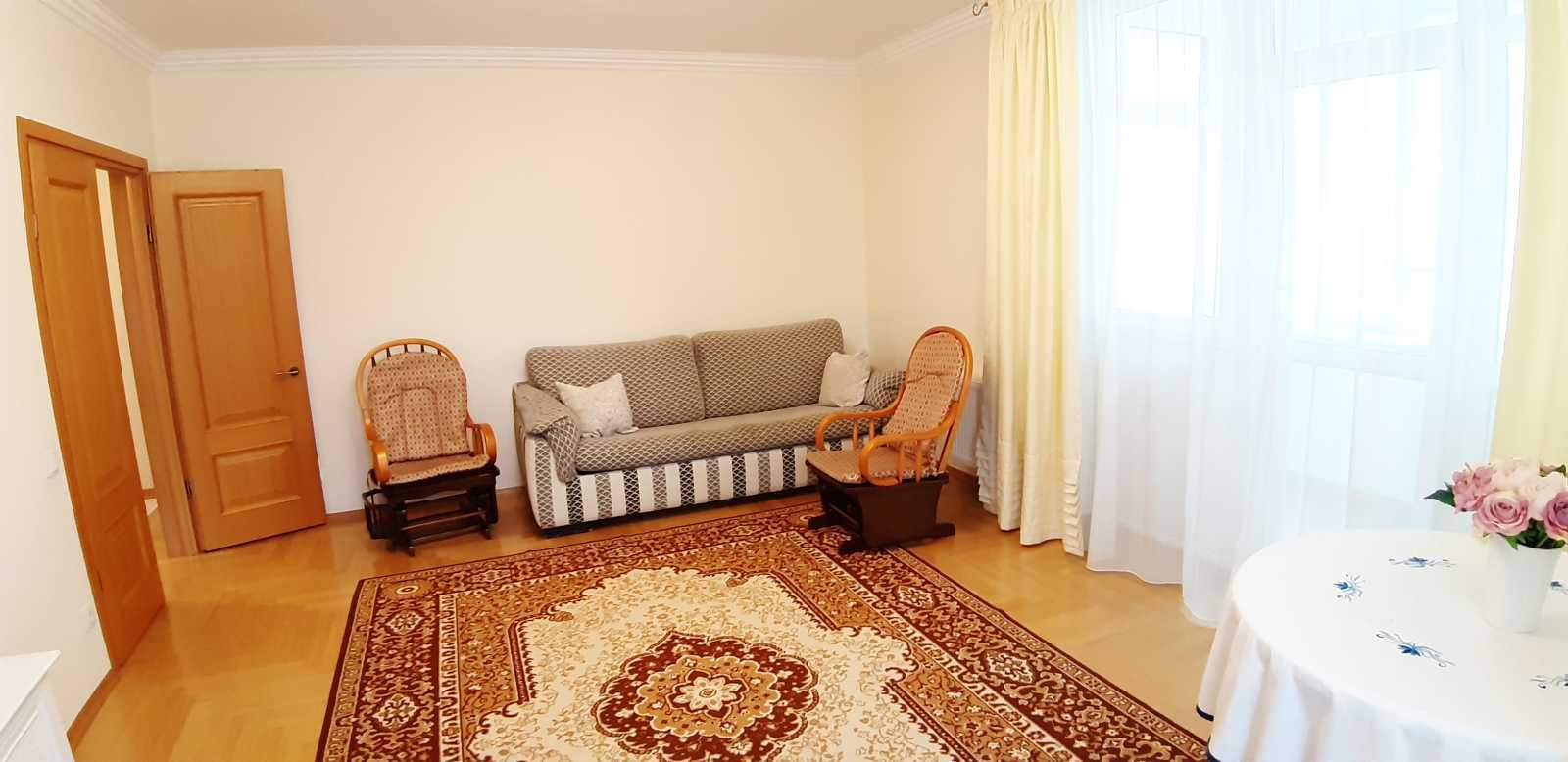 Оренда 2-кімнатної квартири 80 м², Ломоносова вул., 73Г