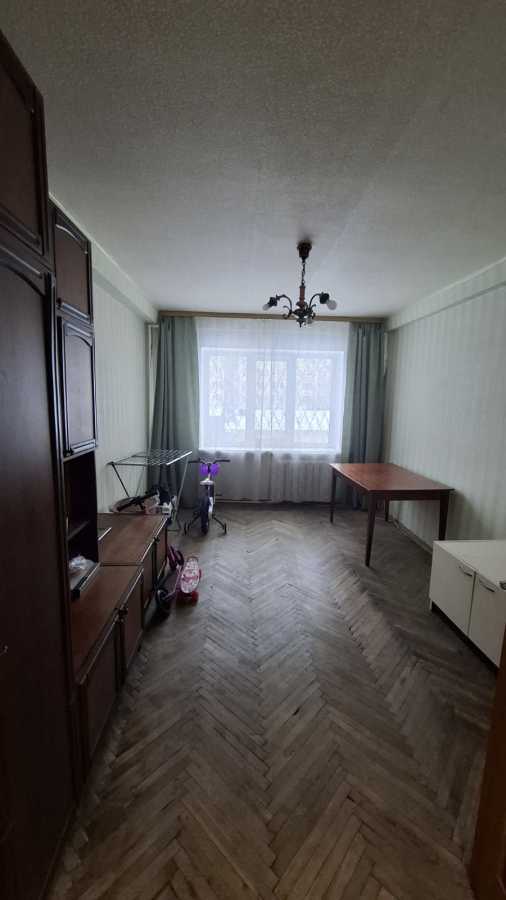Продажа 3-комнатной квартиры 59.9 м², Пражская ул., 20