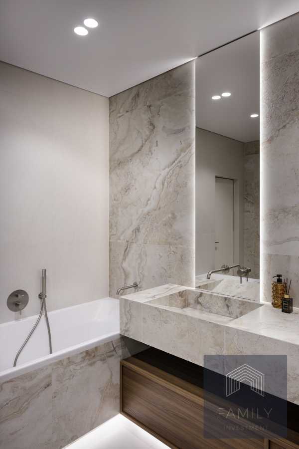 Продажа 2-комнатной квартиры 84 м², Днепровская наб., 15Ж