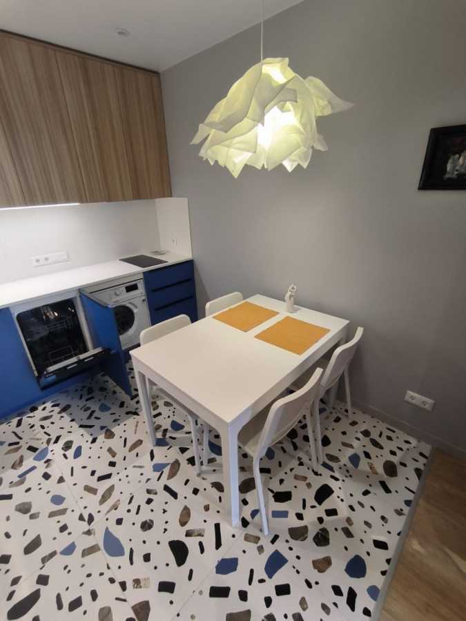 Аренда 1-комнатной квартиры 43 м², Днепровская наб., 26Г