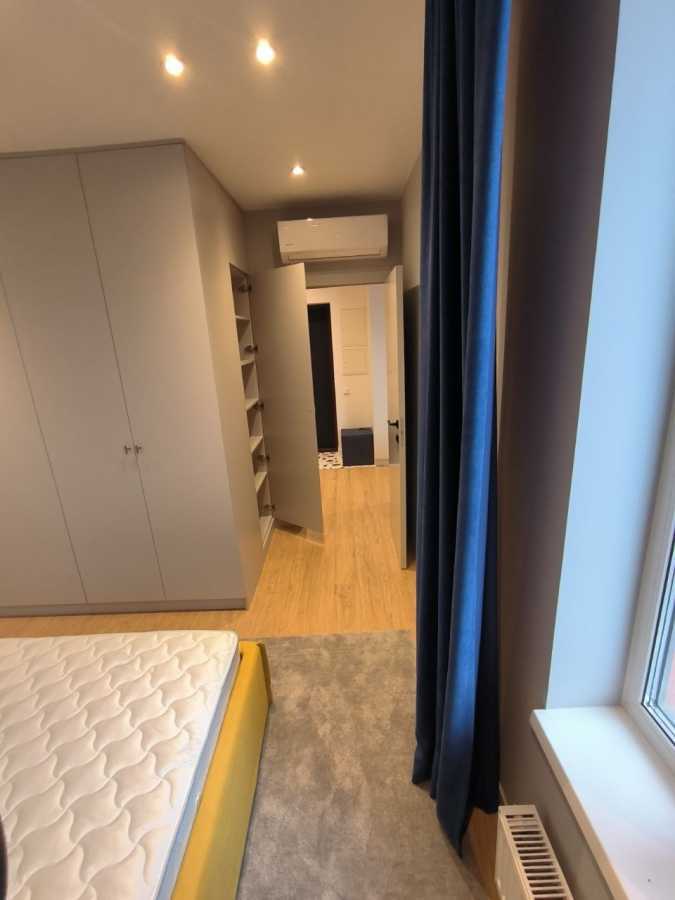 Аренда 1-комнатной квартиры 43 м², Днепровская наб., 26Г