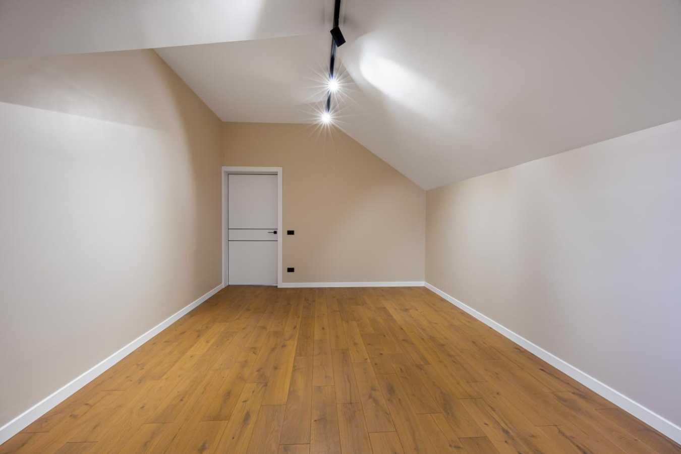 Продажа дома 236 м², Леваневського