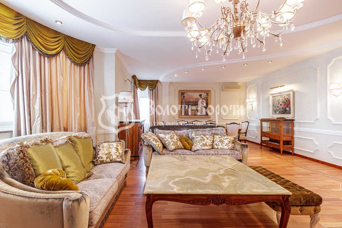 Продажа 4-комнатной квартиры 210 м², Старонаводницкая ул., 13