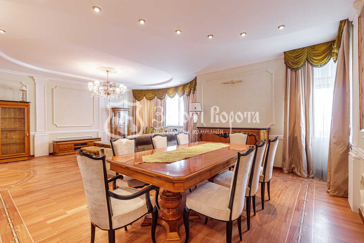 Продажа 4-комнатной квартиры 210 м², Старонаводницкая ул., 13