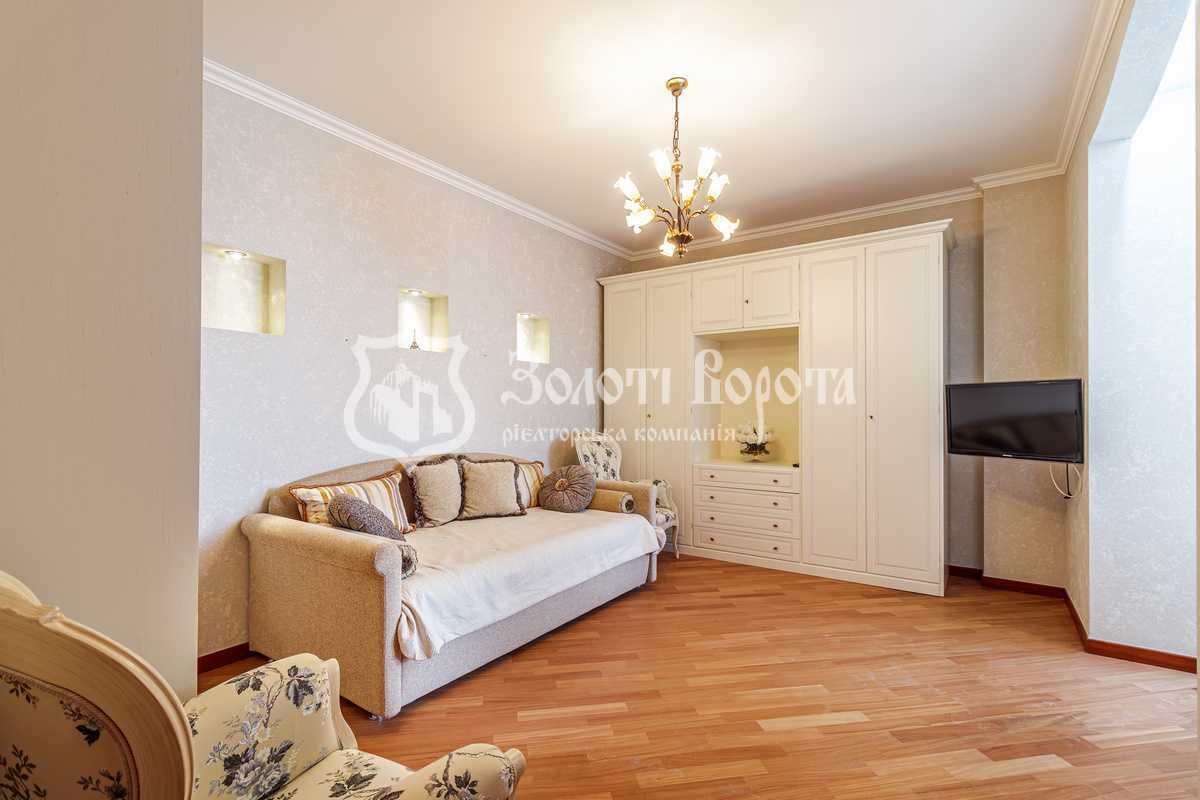 Продажа 4-комнатной квартиры 210 м², Старонаводницкая ул., 13