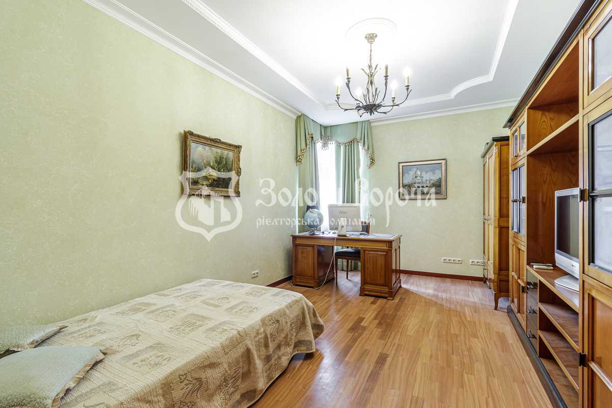Продажа 4-комнатной квартиры 210 м², Старонаводницкая ул., 13