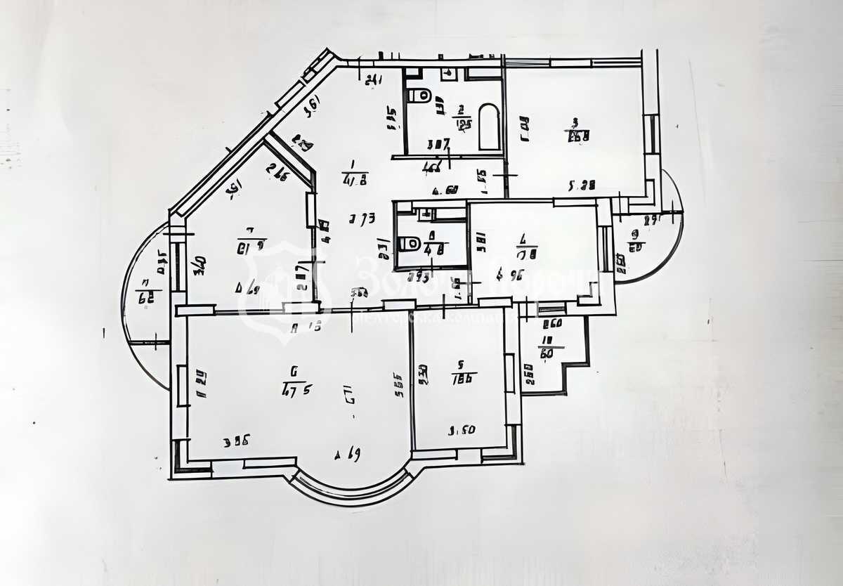 Продажа 4-комнатной квартиры 210 м², Старонаводницкая ул., 13