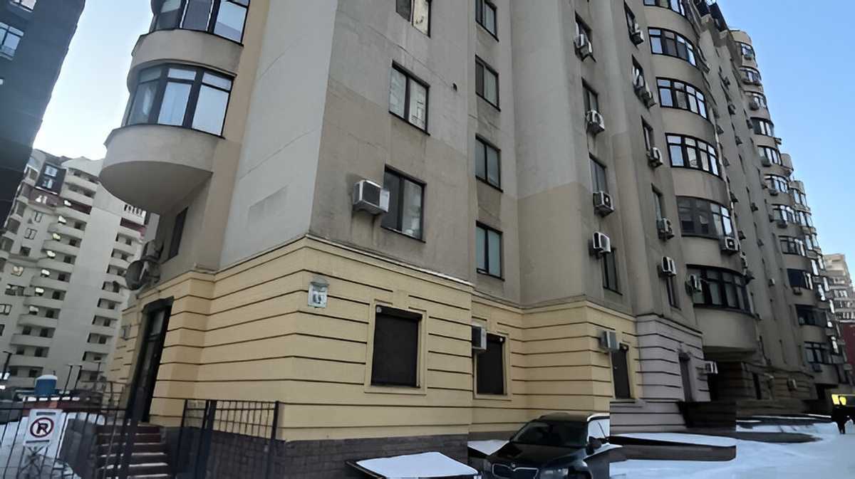 Продаж офісу 276.41 м², Дмитрівська вул., 69