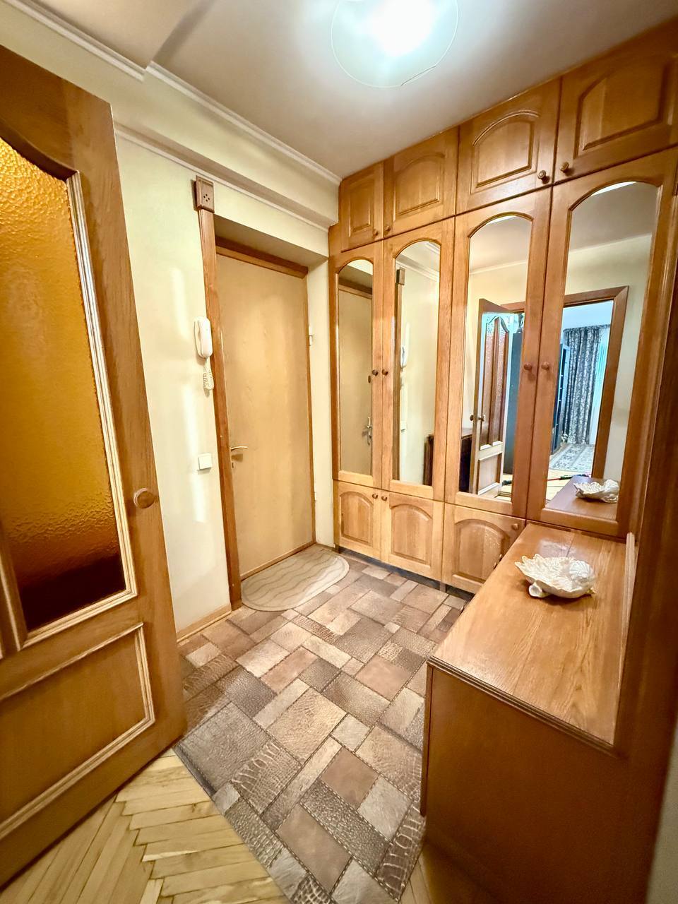 Аренда 3-комнатной квартиры 70 м², Тополь 1 ул.