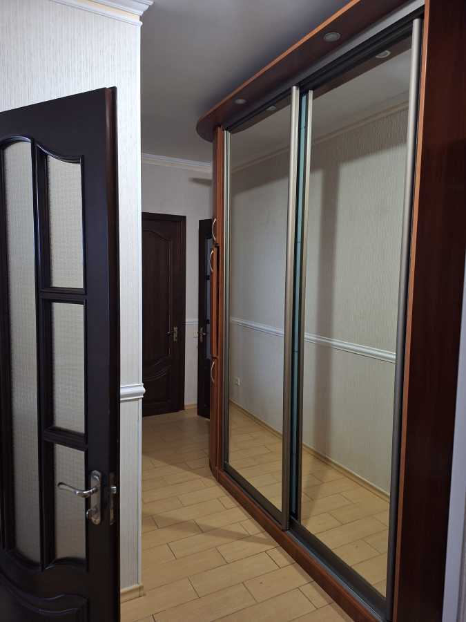 Продажа 3-комнатной квартиры 71 м², Князя Володимира Великого, 70