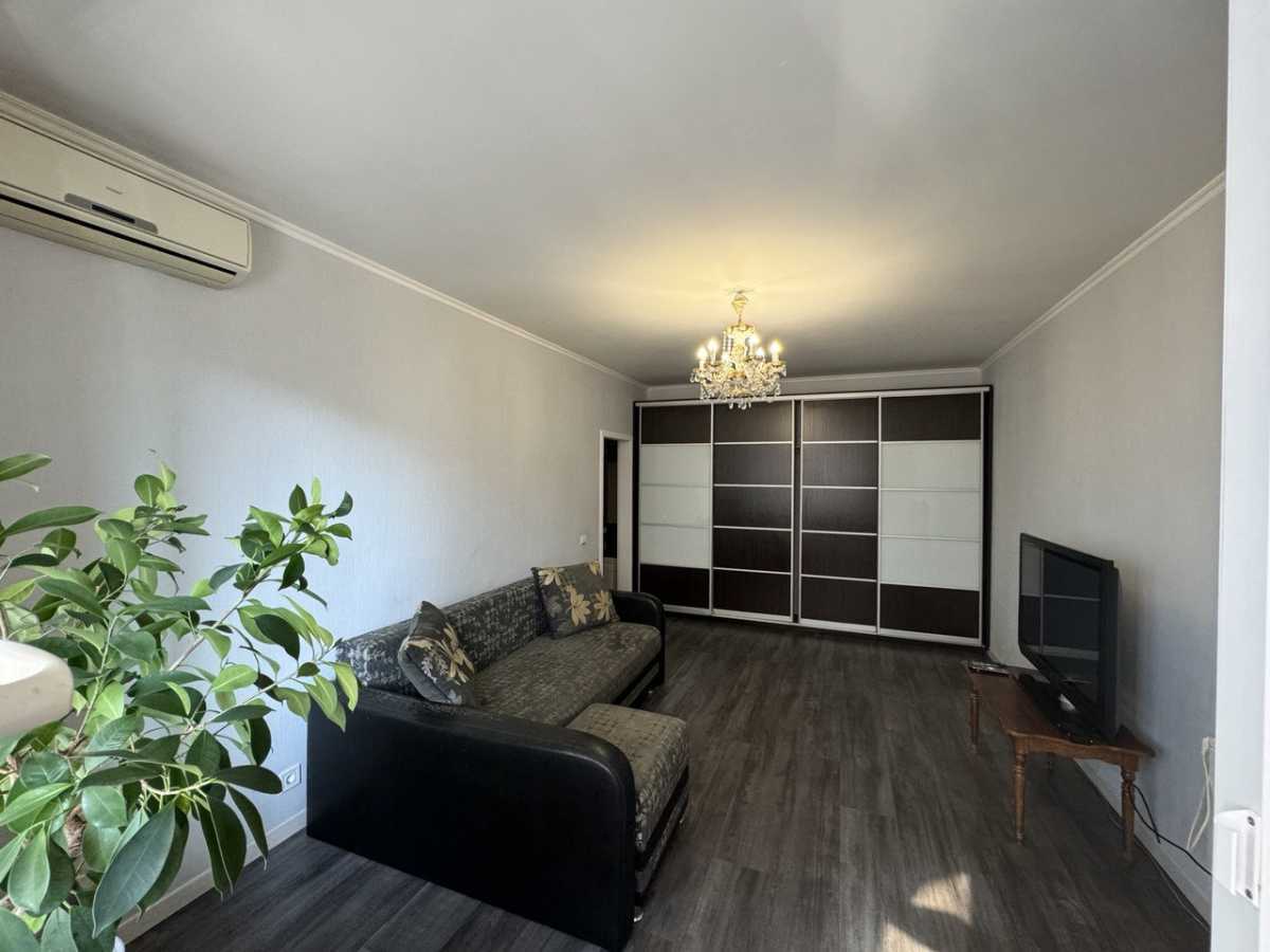 Оренда 2-кімнатної квартири 50 м², Княжий Затон вул., 12