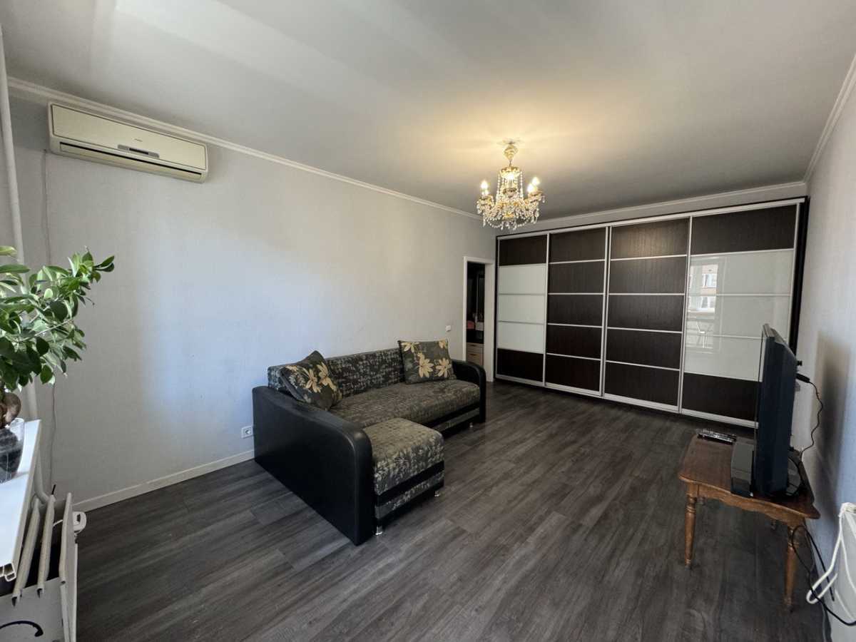 Оренда 2-кімнатної квартири 50 м², Княжий Затон вул., 12