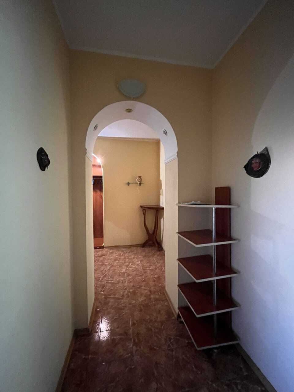 Продаж 2-кімнатної квартири 72 м², Межигірська вул.