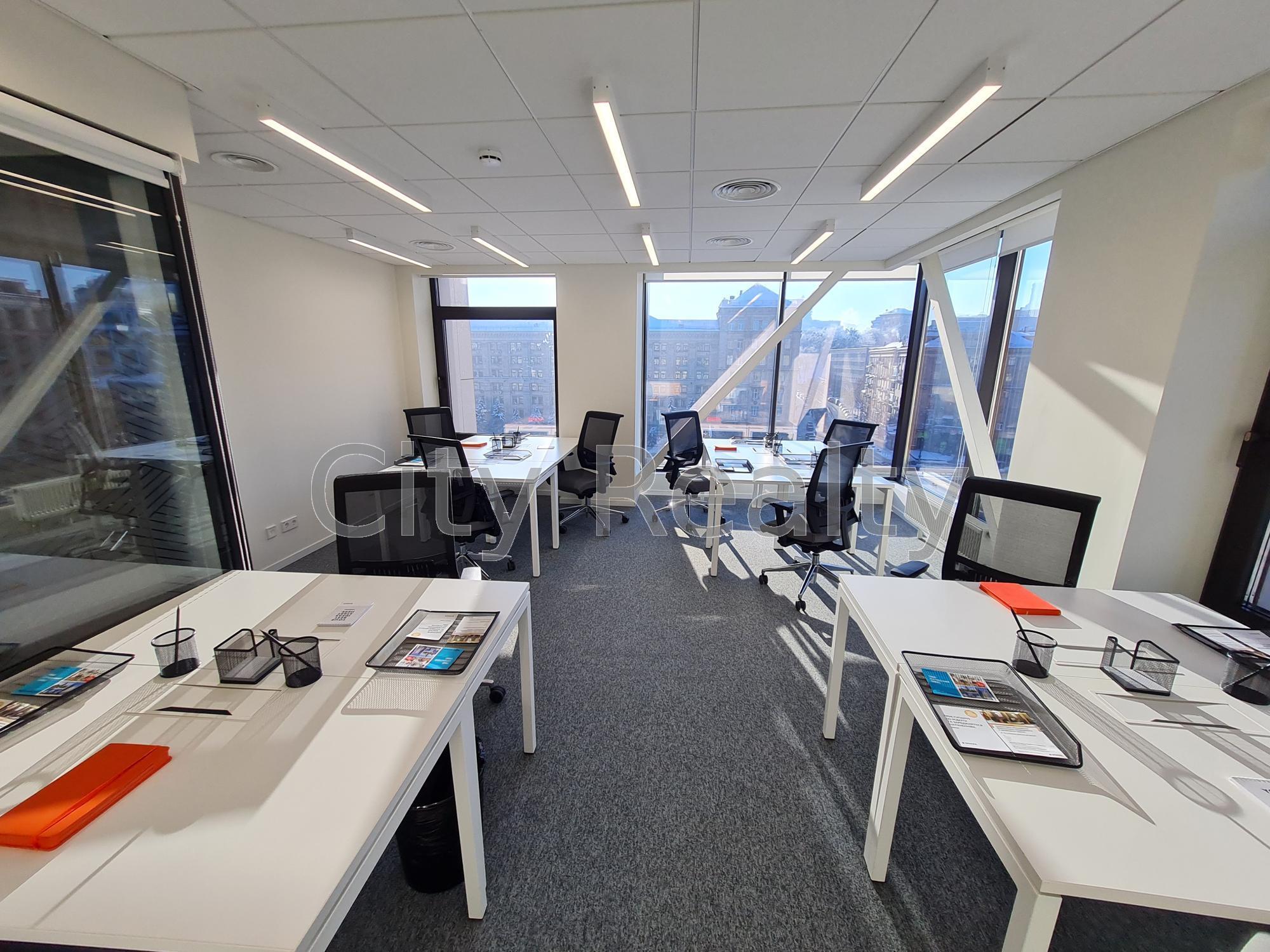 Аренда офиса 70 м², Майдан Незалежності 2