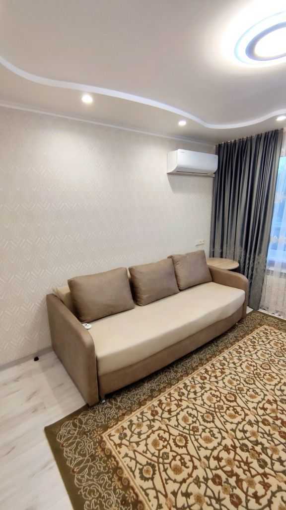 Аренда 1-комнатной квартиры 42 м², Александра Поля просп.