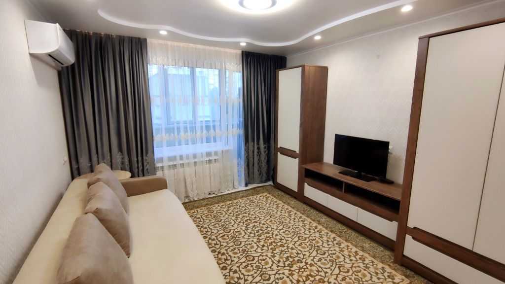 Аренда 1-комнатной квартиры 42 м², Александра Поля просп.