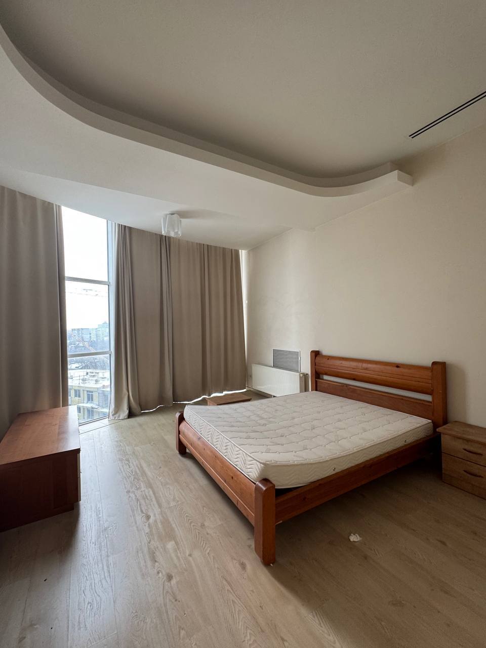 Аренда 3-комнатной квартиры 200 м², Лидерсовский бул., 5