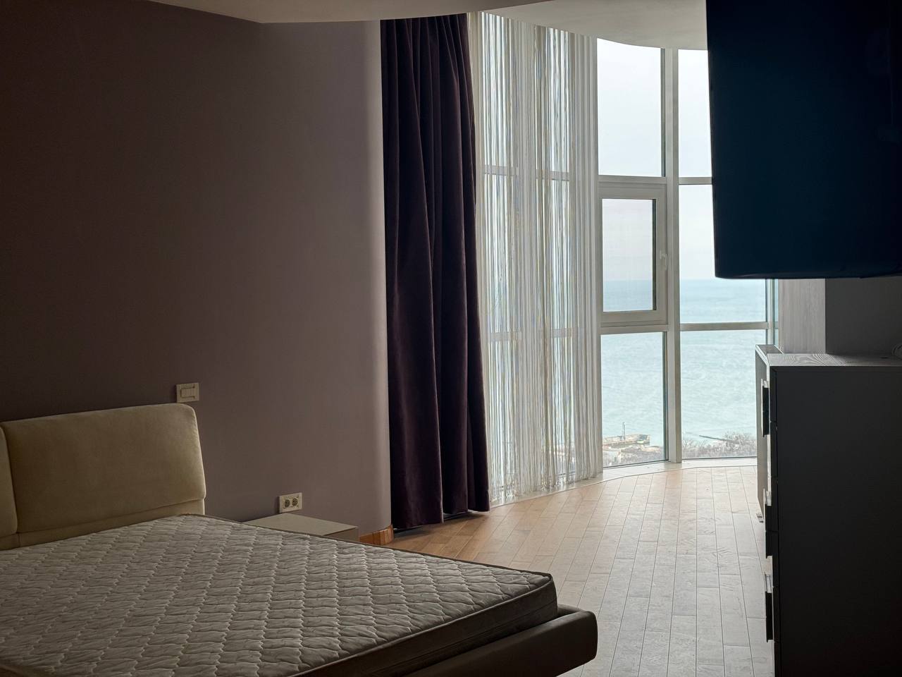 Аренда 3-комнатной квартиры 200 м², Лидерсовский бул., 5