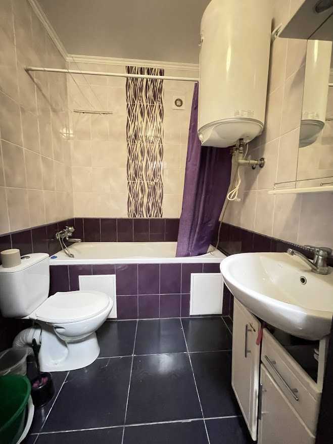 Продаж 1-кімнатної квартири 37.2 м², Зоряна вул., 27