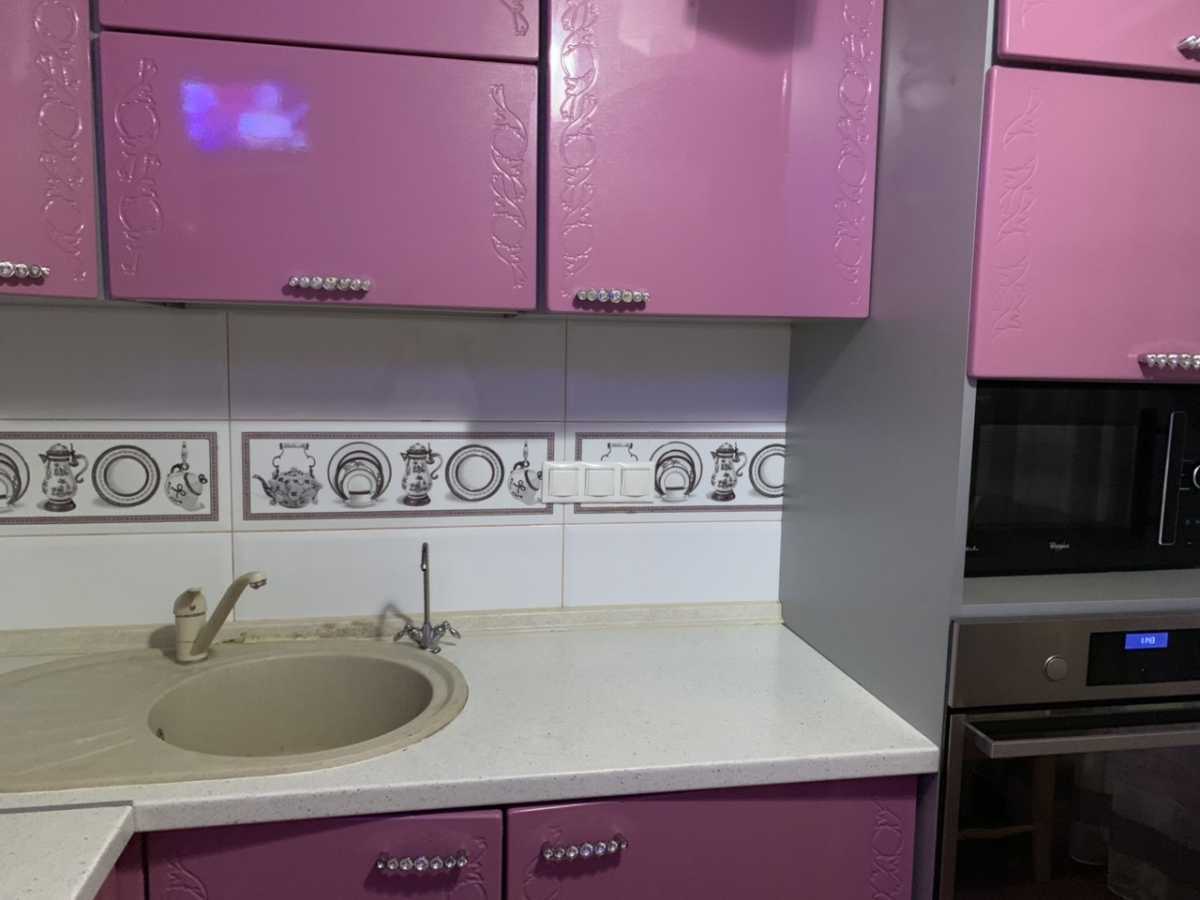 Оренда 3-кімнатної квартири 85 м², Грушевського вул., 27