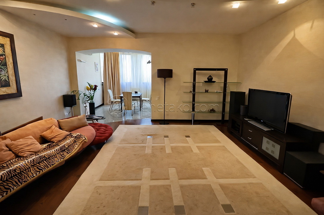 Продаж 4-кімнатної квартири 240 м², Шевченко просп., 33