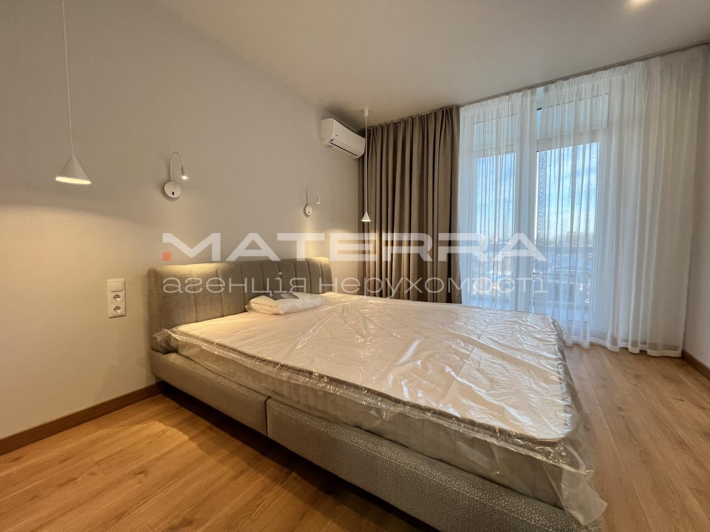 Продаж 1-кімнатної квартири 51.3 м², Солом'янська пл.