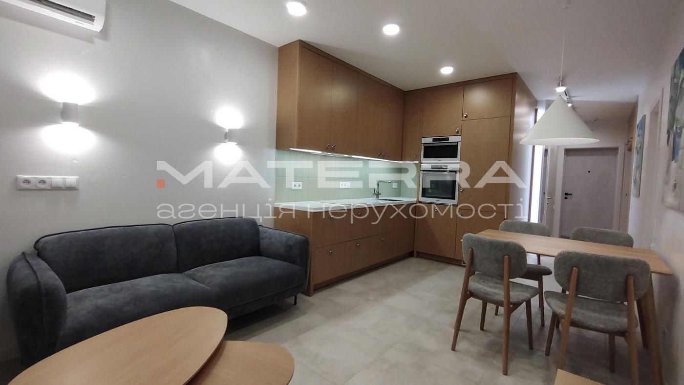 Продаж 1-кімнатної квартири 51.3 м², Солом'янська пл.