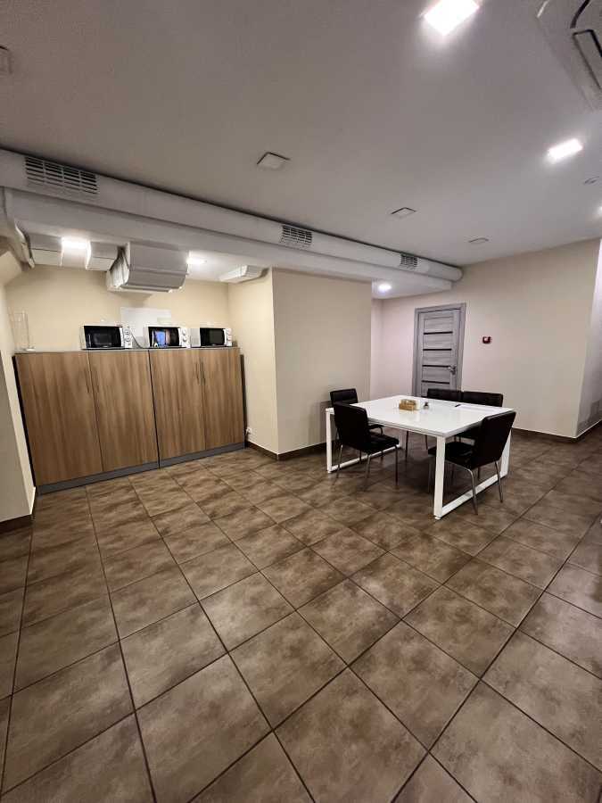 Оренда офісу 510 м², Степана Бандери просп., 8