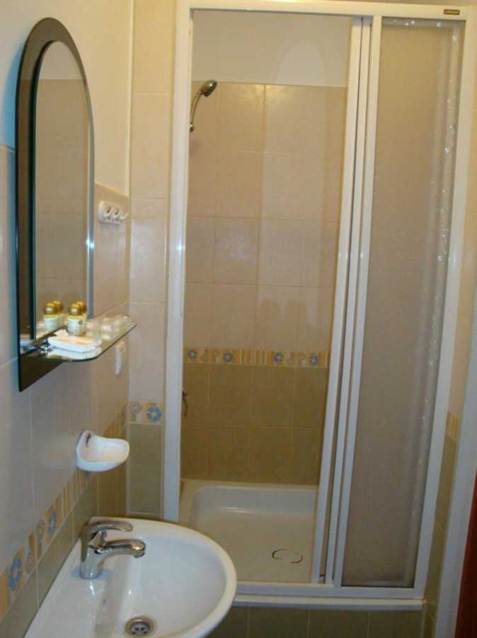 Продаж приміщення вільного призначення 355 м²