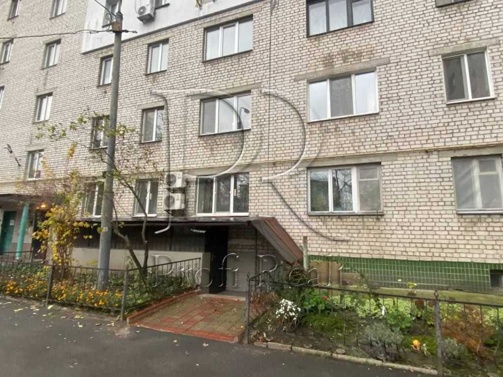 Продажа магазина 40 м², Почайнинская ул., 57/59