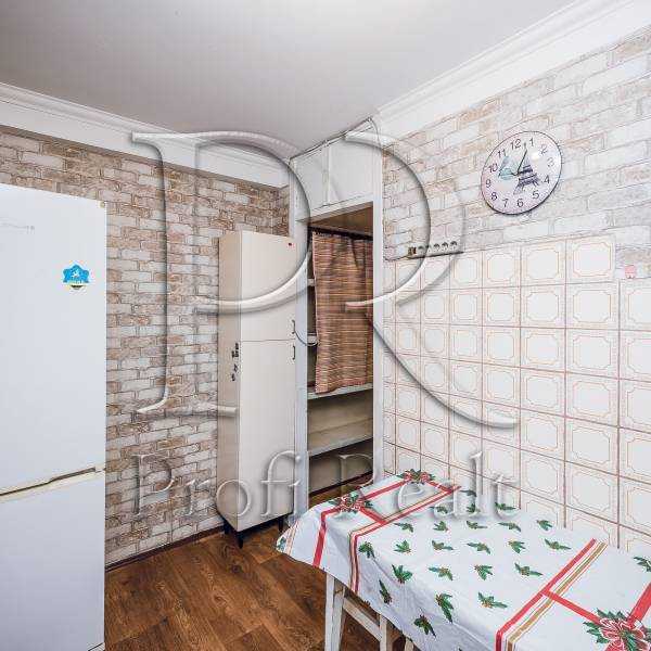 Продажа 2-комнатной квартиры 47 м², Валентина Серова ул., 36