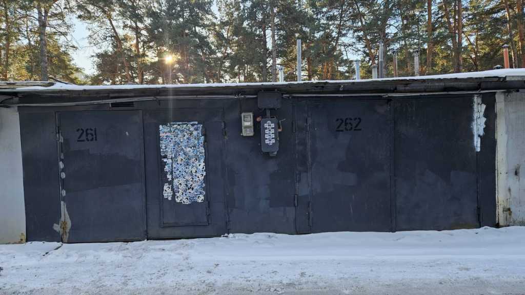 Оренда гаражів 37 м², Карельський пров.