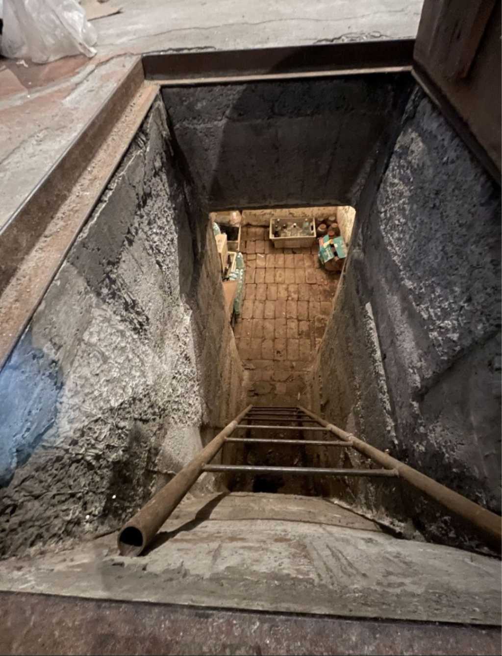 Оренда гаражів 37 м², Карельський пров.