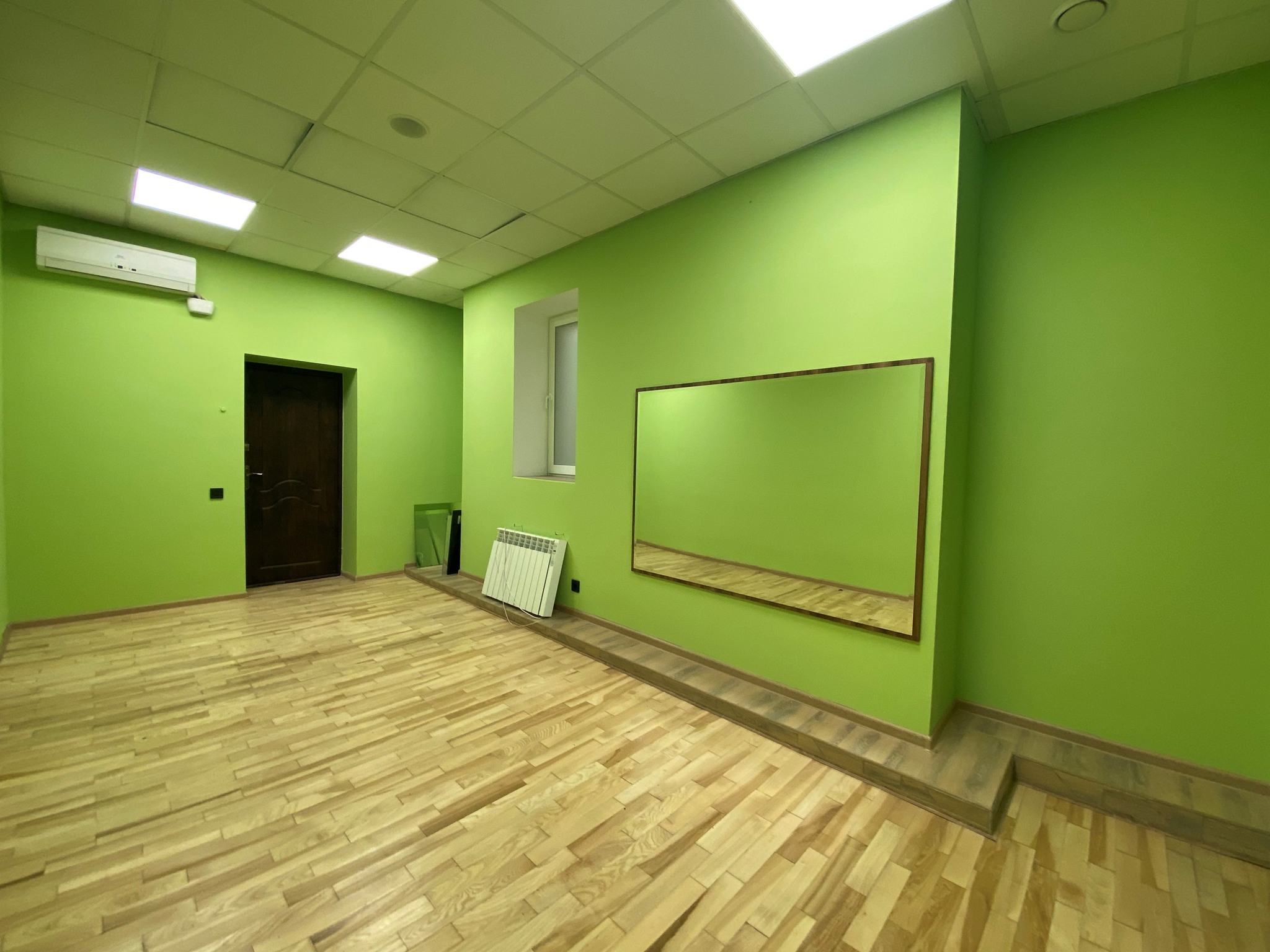 Продаж приміщення вільного призначення 360 м², Гната Хоткевича вул., 12
