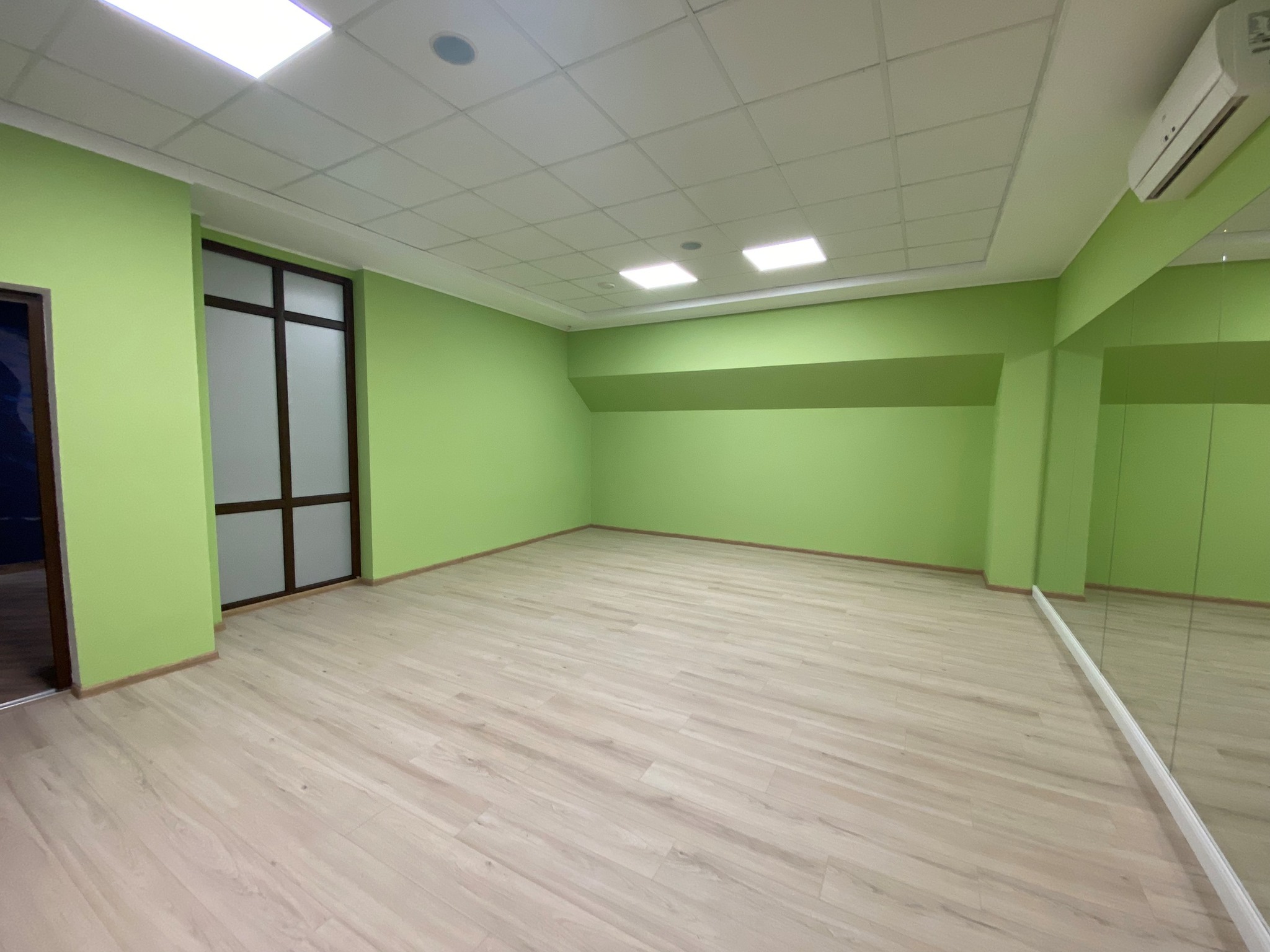 Аренда помещения свободного назначения 360 м², Гната Хоткевича ул., 12