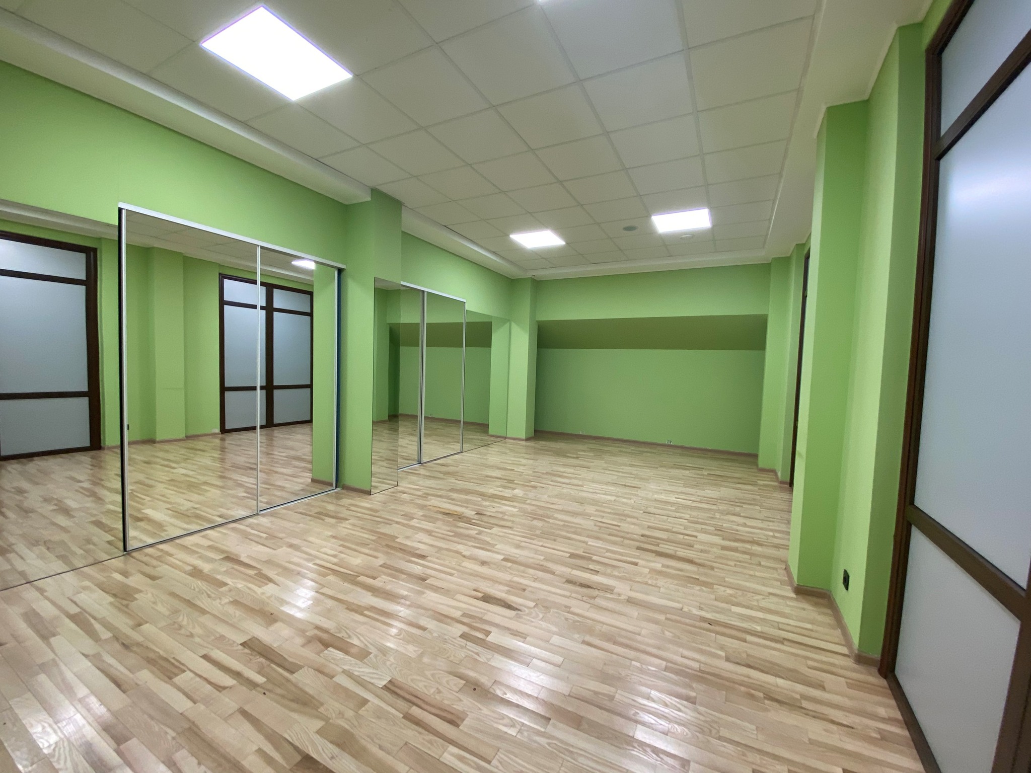 Аренда помещения свободного назначения 360 м², Гната Хоткевича ул., 12