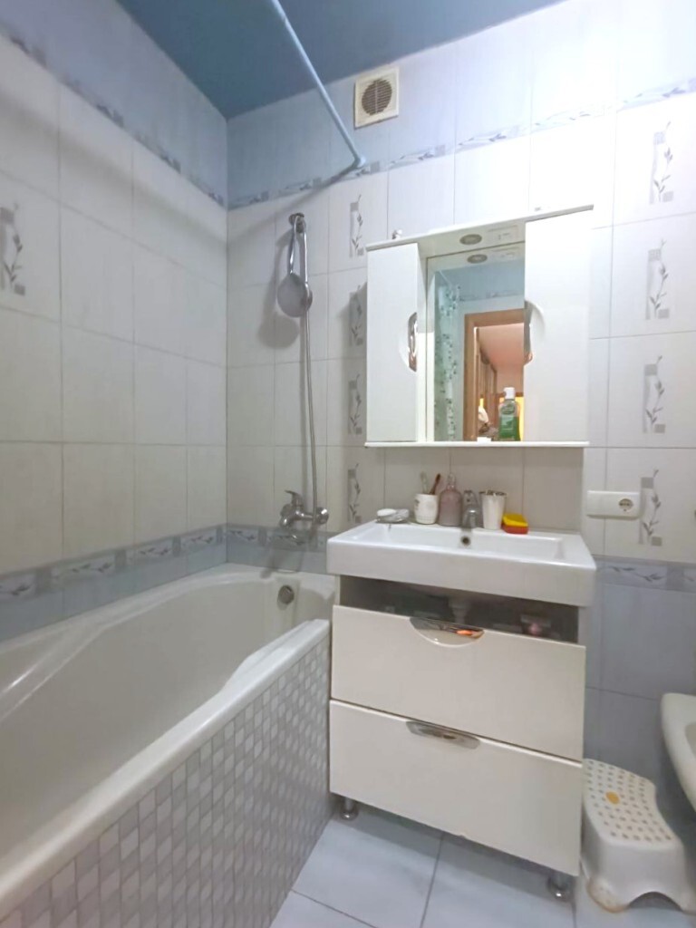 Оренда 2-кімнатної квартири 76 м², Мечнікова вул., 2/1