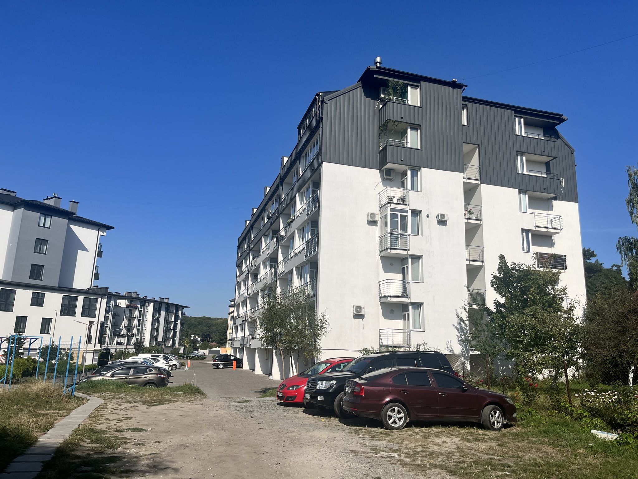 Продаж 2-кімнатної квартири 40 м², Львівська вул., 27