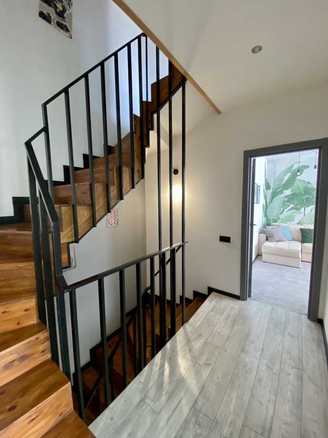 Продажа 3-комнатной квартиры 125 м², Ясная ул.