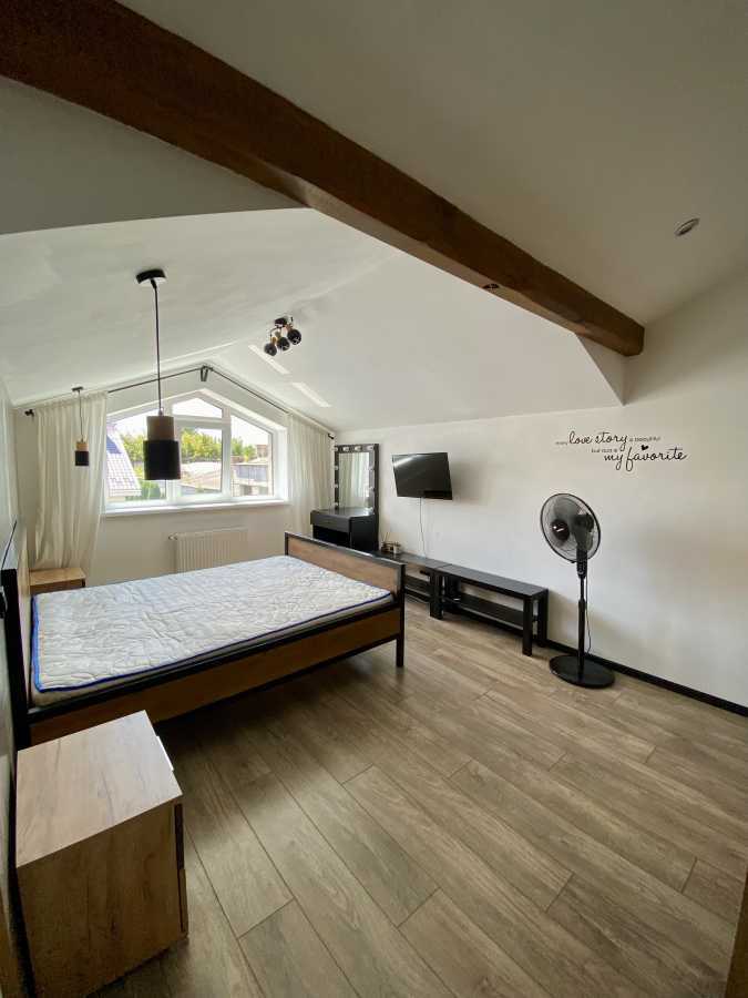 Продажа 3-комнатной квартиры 125 м², Ясная ул.