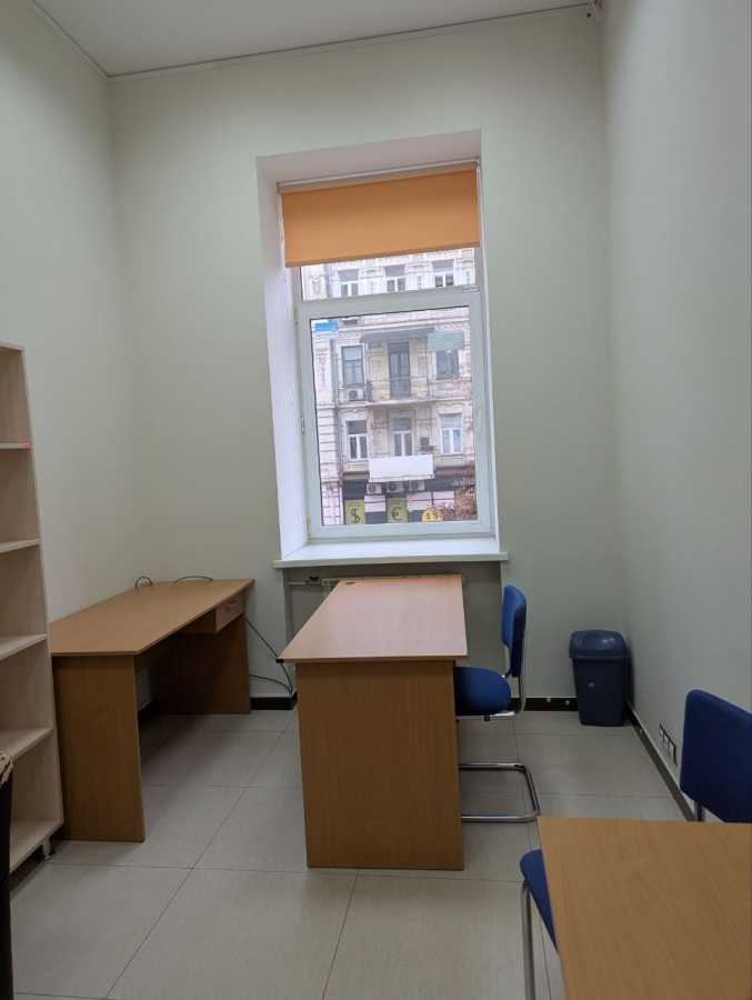 Оренда офісу 98 м², Шота Руставелі вул., 1