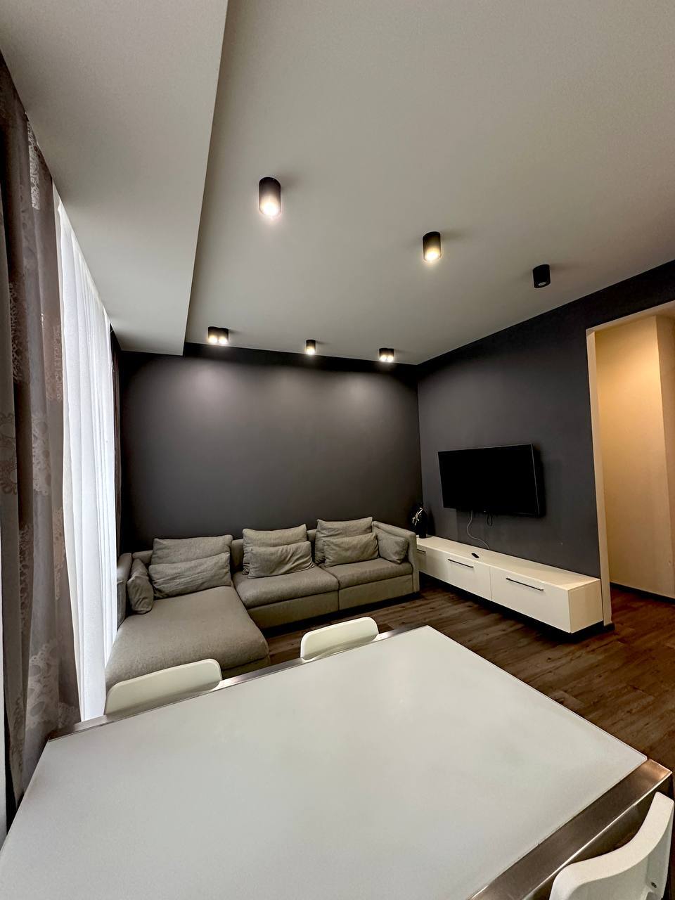 Аренда 3-комнатной квартиры 90 м², Нарымская ул.