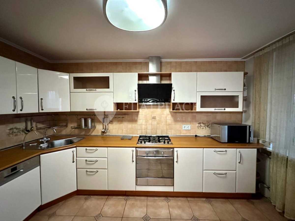 Продаж 3-кімнатної квартири 127 м², Голосіївський просп., 108к2