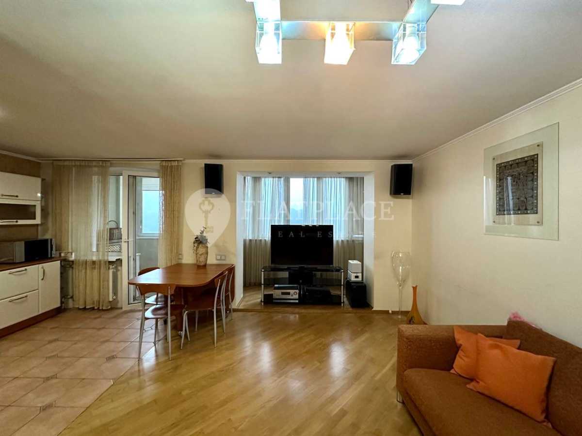 Продаж 3-кімнатної квартири 127 м², Голосіївський просп., 108к2