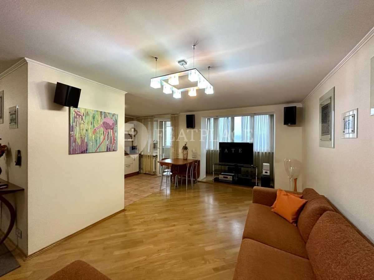 Продаж 3-кімнатної квартири 127 м², Голосіївський просп., 108к2